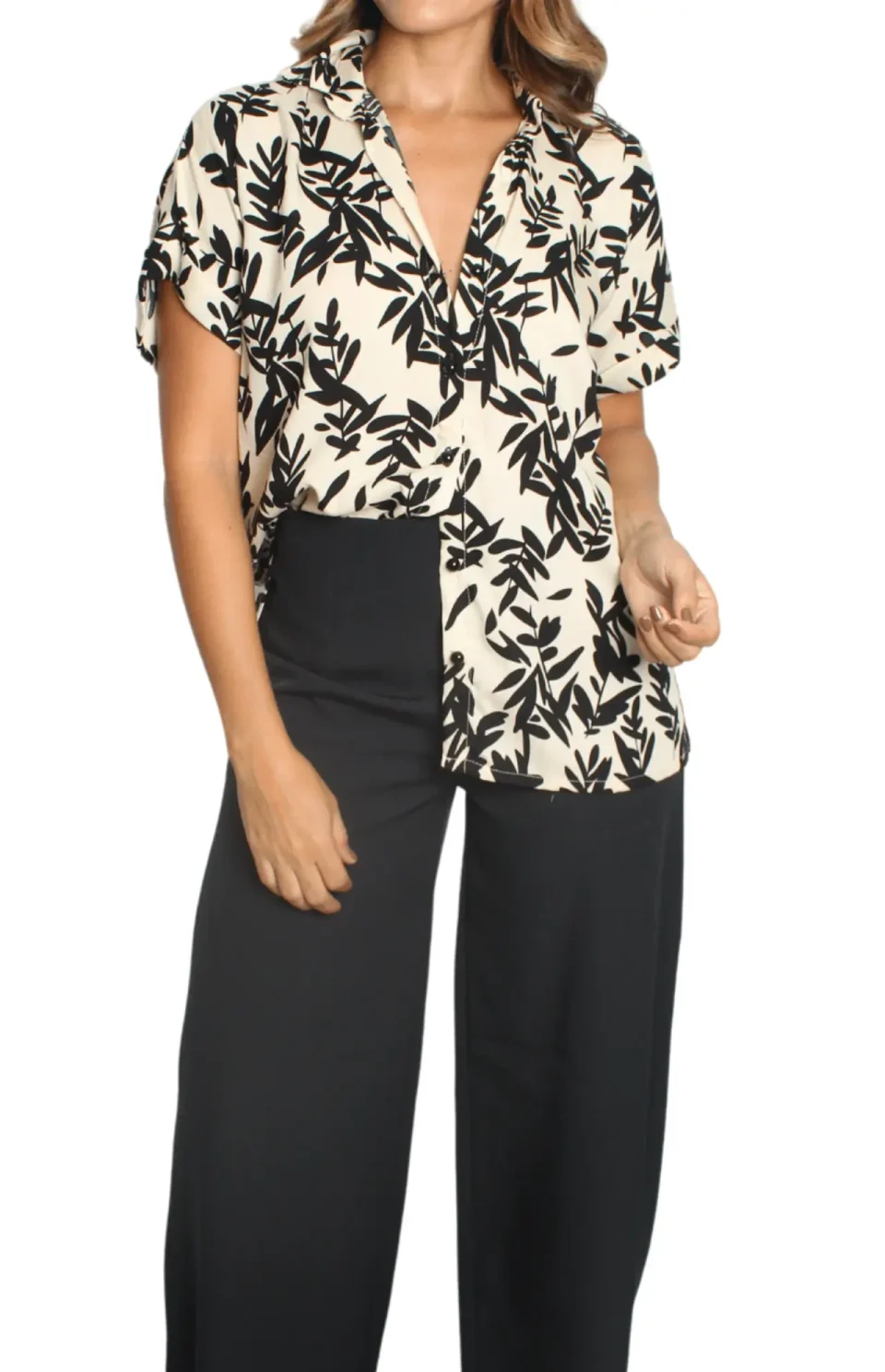 Blusa Camisera Estampada Negra Frente