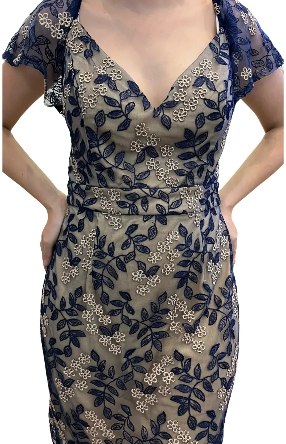 vestido-de-encaje-elegante-azul-frente