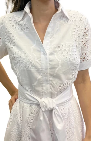 vestido elegante blanco largo detalle